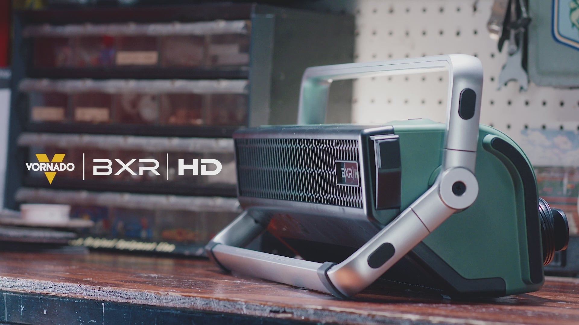 Video showing product features for the Vornado BXR HD.