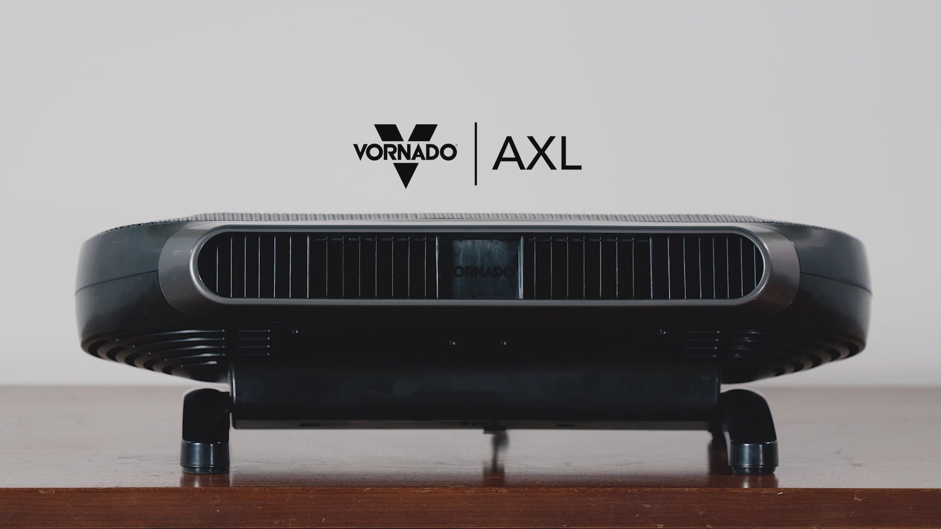 Video explaining the product features of the Vornado AXL horizontal air circulator